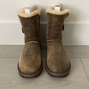 UGG australia mid ankle bailey Boots